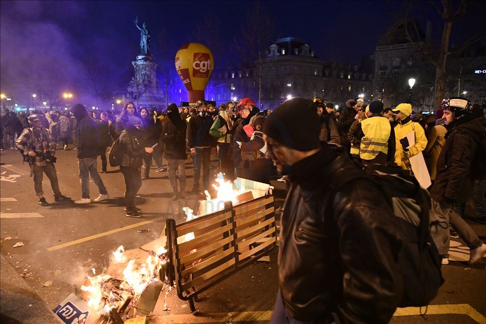 Protestas en París contra la reforma de pensiones