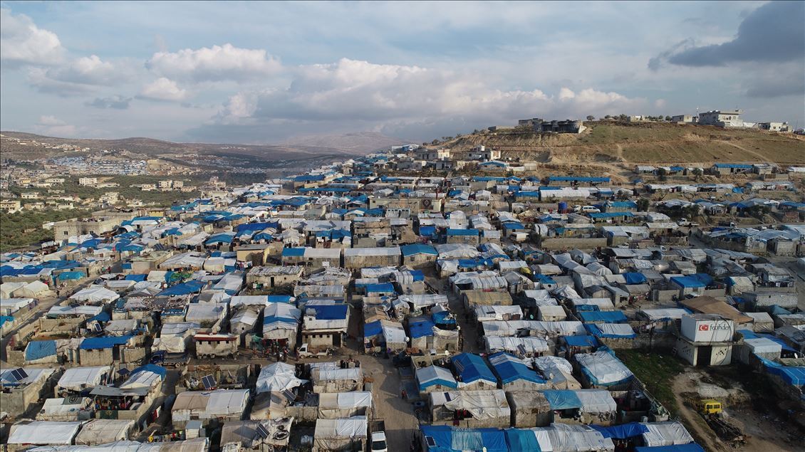 Displaced Syrian civilians struggle to live in Idlib