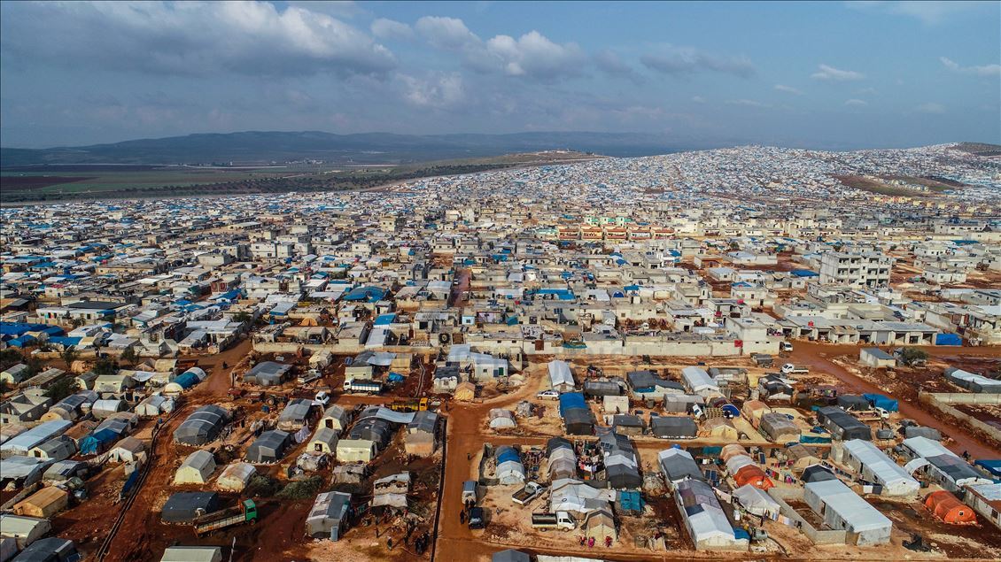Qytetet e çadrave në Idlib të Sirisë të mbipopulluara
