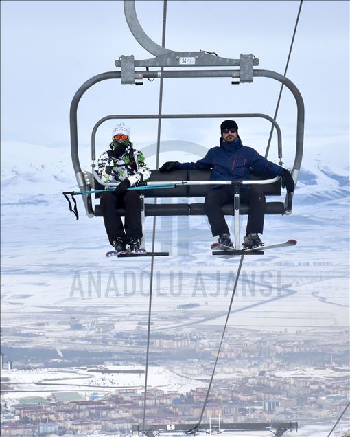 Palandöken ... destination privilégiée pour les citadins turcs pour skier et se détendre
