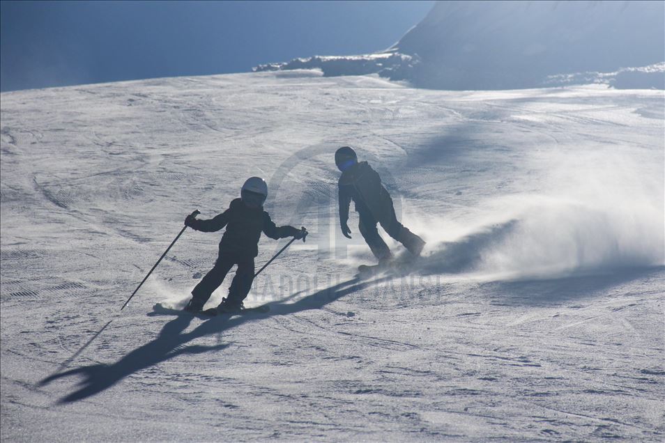 Ovacik ski resort in eastern Turkey attracts visitors