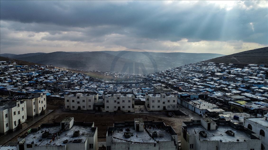 İdlib'deki çadır kentler doldu, taşıyor
