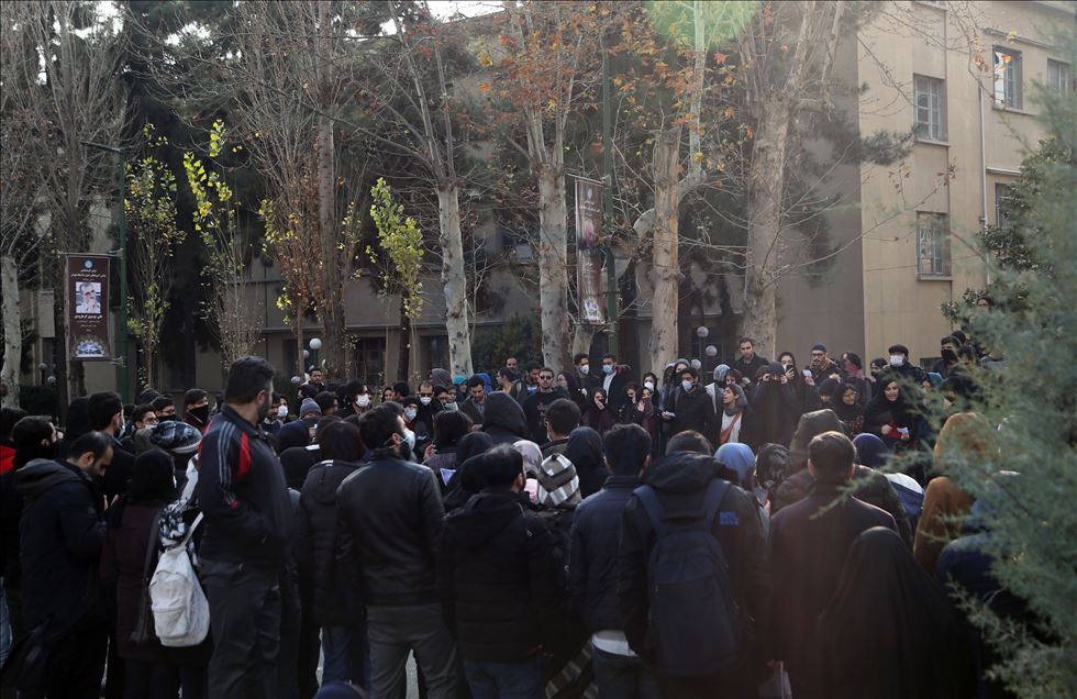 Anti-govt demonstrations continue in Iran