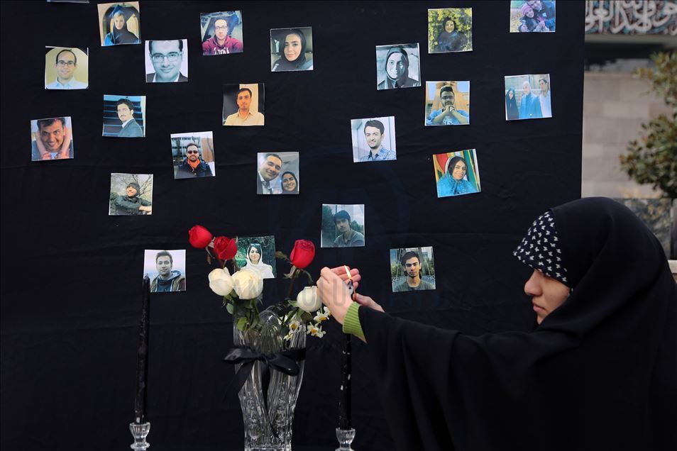 Süleymani ile Ukrayna uçağında hayatını kaybedenler Tahran'da anıldı
