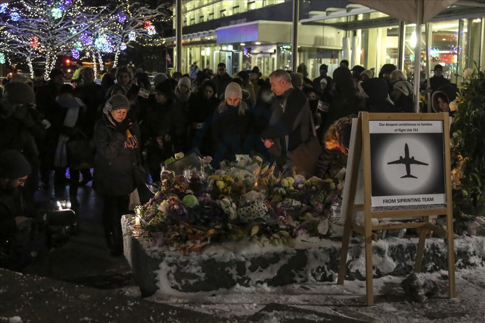 Séptimo día de vigilia por las víctimas del accidente de avión ucraniano