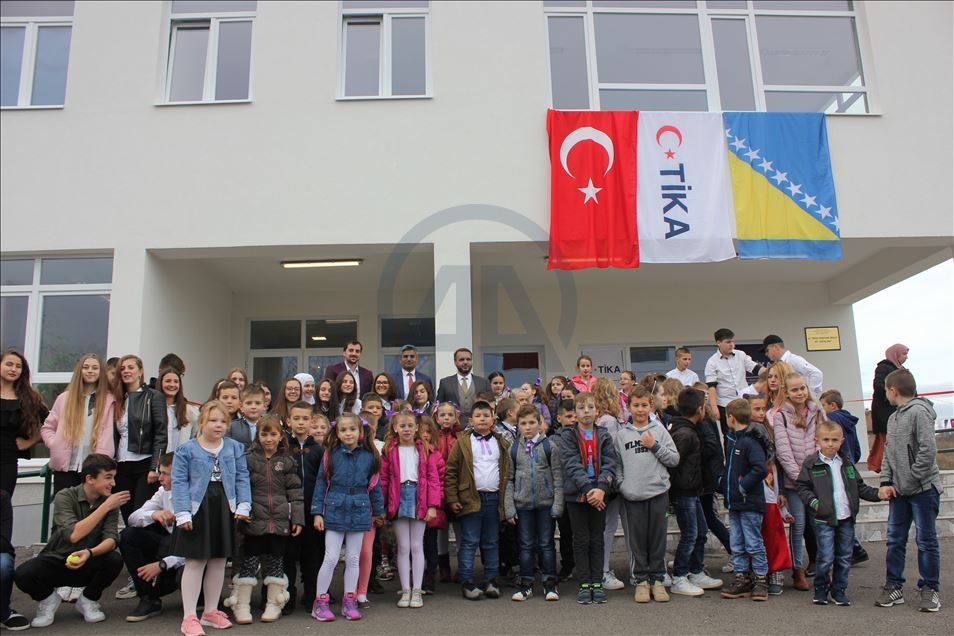 خلال ربع قرن.."تيكا" التركية تنفذ 900 مشروع في البوسنة 
