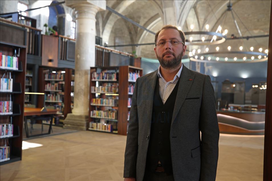 Kayseri'de kiliseden dönüştürülen kütüphane hizmet vermeye başladı