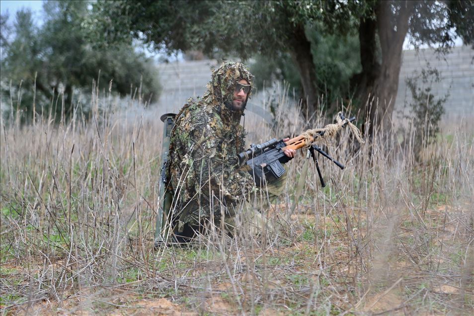 ليبيا.. قوات "الوفاق الوطني" متأهبة لصدّ هجوم "حفتر" على طرابلس
