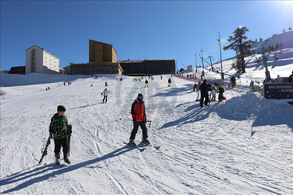پیست اسکی کارتال‌کایای ترکیه آماده میزبانی از گردشگران زمستانی