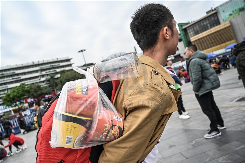 Guangzhou'da Çin Yeni Yılı öncesi büyük iç göç hareketi yaşanıyor