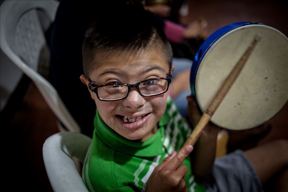 Music Helps Children with Special Needs in Bogota
