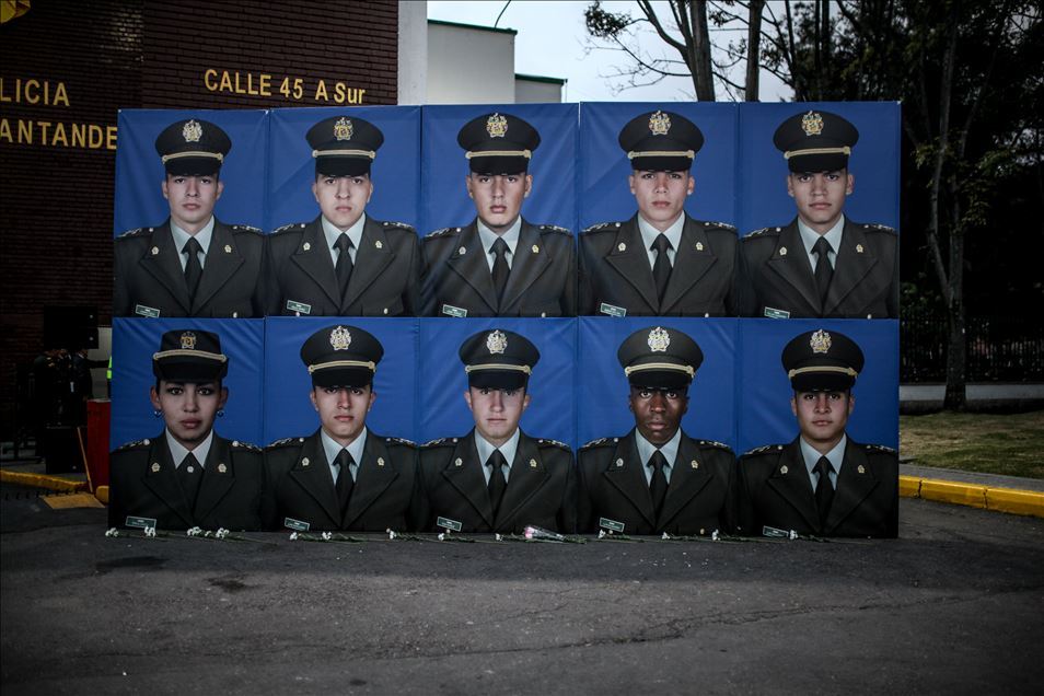 Kolombiya Polis Akademisi'ne yönelik saldırının kurbanları anıldı