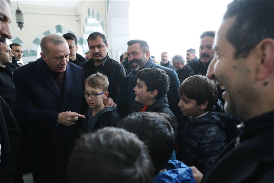 Cumhurbaşkanı Erdoğan, cuma namazını Hz. Ali Camisi'inde kıldı