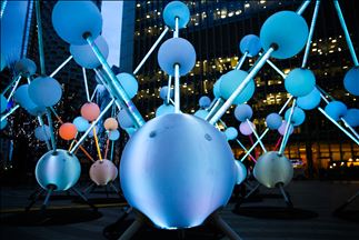 Canary Wharf Winter Light Festival di London
