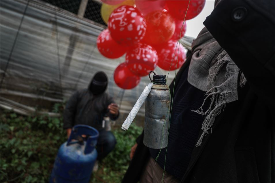 غزة.. البالونات الحارقة تستأنف هجومها على إسرائيل
