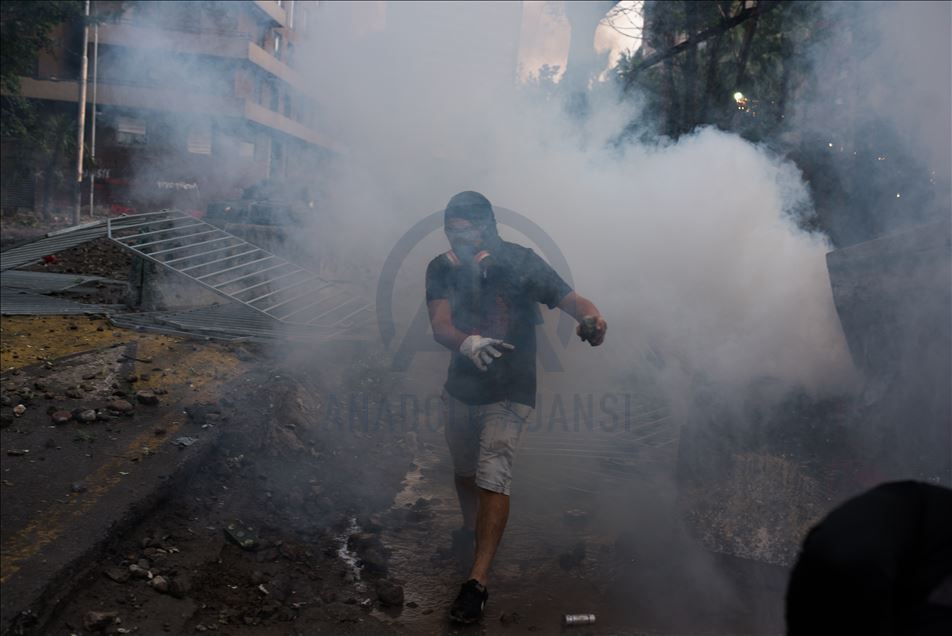 Şili'de insan hakları ve anayasa protestosu