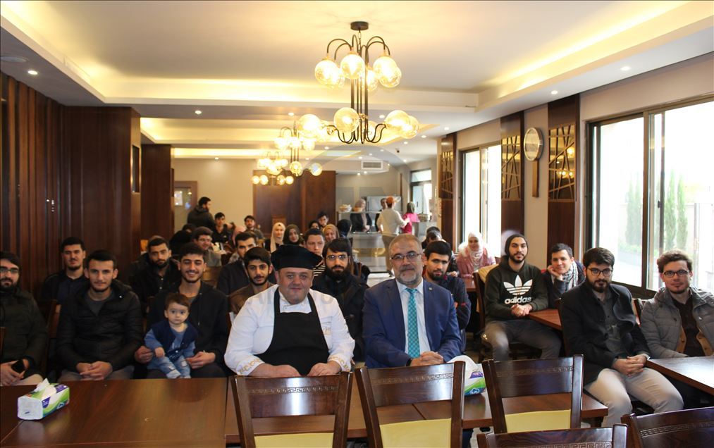 وقف المعارف ينظم إفطارا جماعيا للطلبة الأتراك بالأردن
