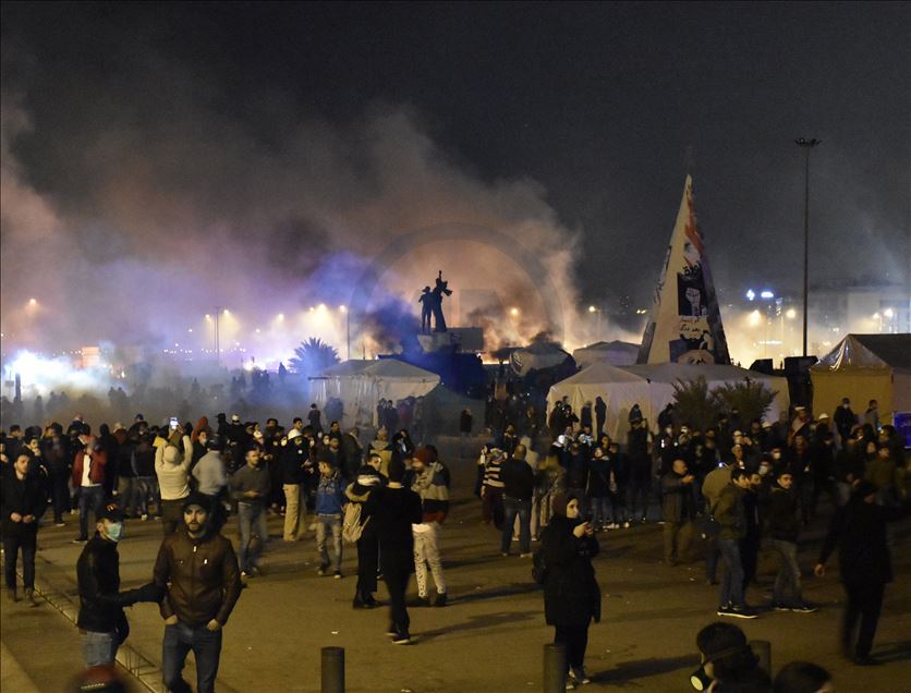 بيروت.. 75 مصابا في مواجهات بين الأمن ومحتجين قرب البرلمان 