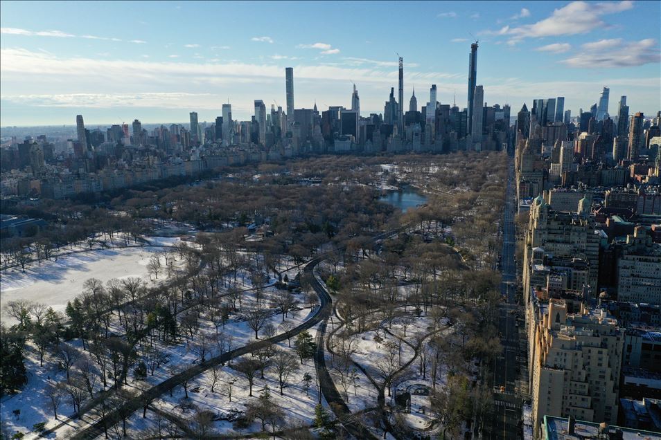 New York Central Park beyaza büründü
