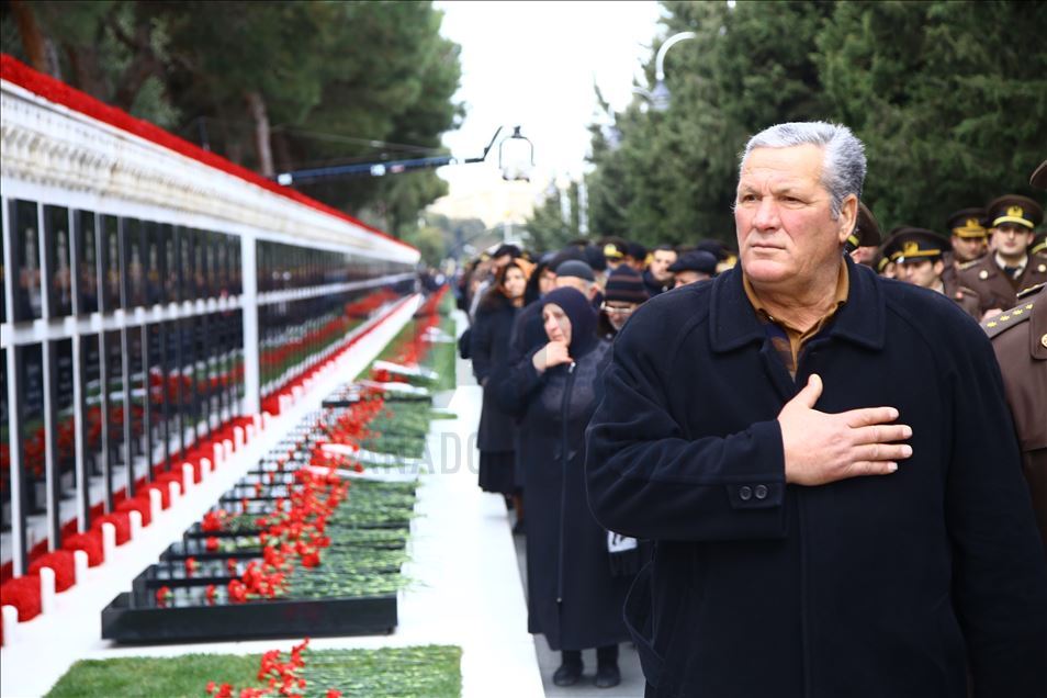 Azerbaycan'da "Kanlı Ocak" kurbanları anılıyor