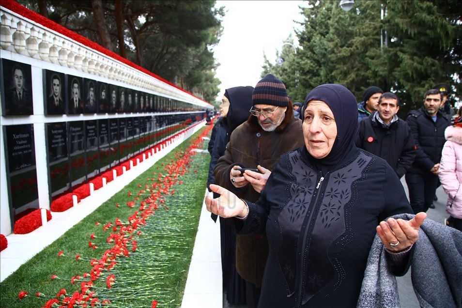 Azerbaycan'da "Kanlı Ocak" kurbanları anılıyor