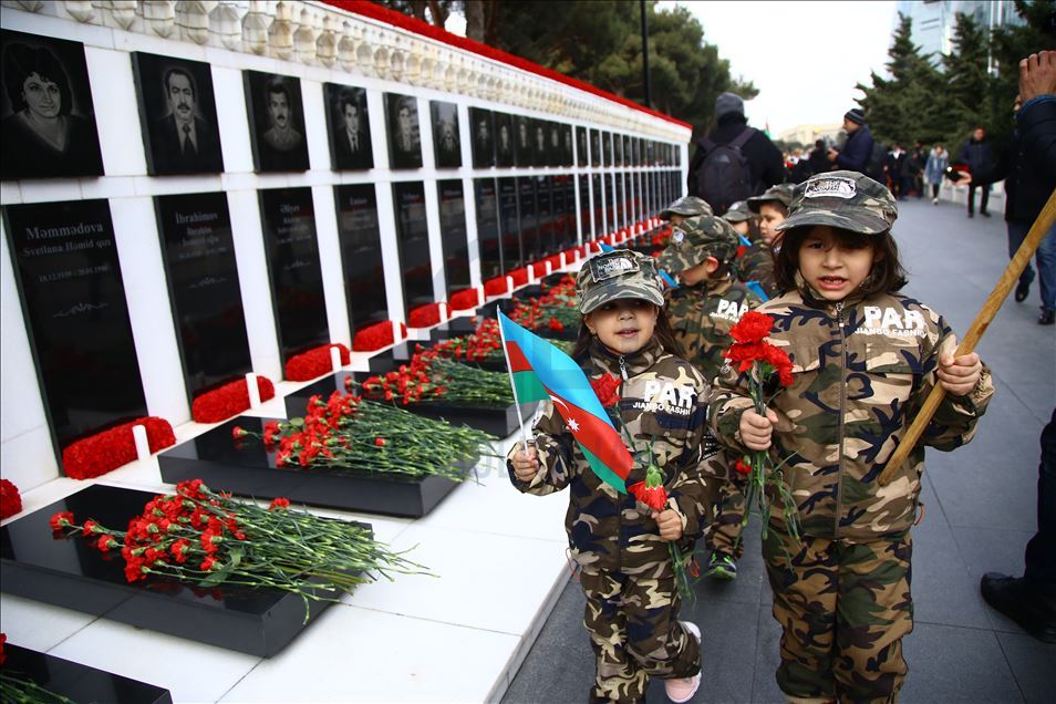 Azerbaycan'da "Kanlı Ocak" kurbanları anılıyor
