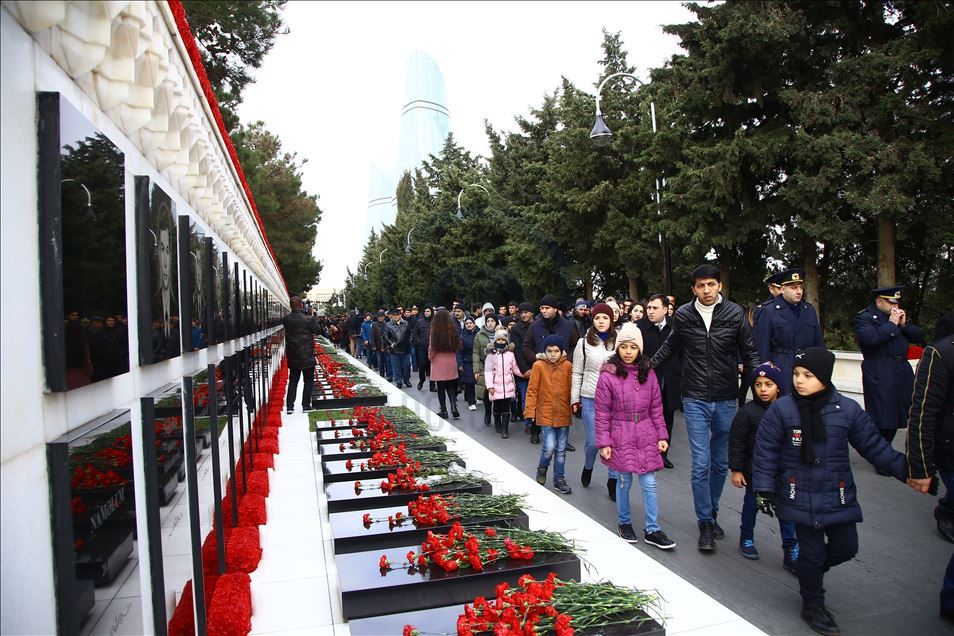 Azerbaycan'da "Kanlı Ocak" kurbanları anılıyor