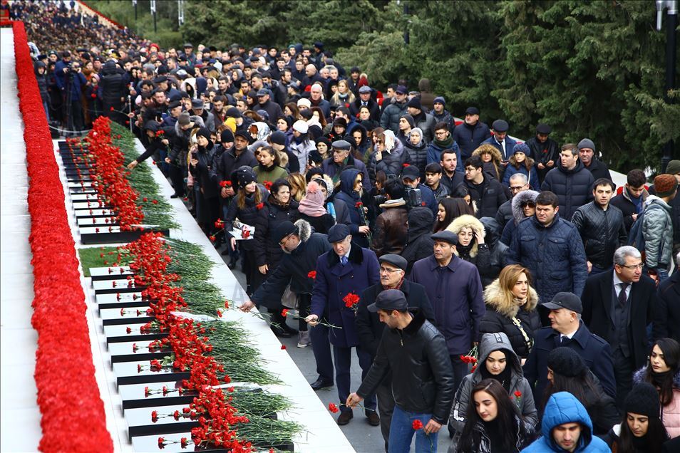 Azerbaycan'da "Kanlı Ocak" kurbanları anılıyor