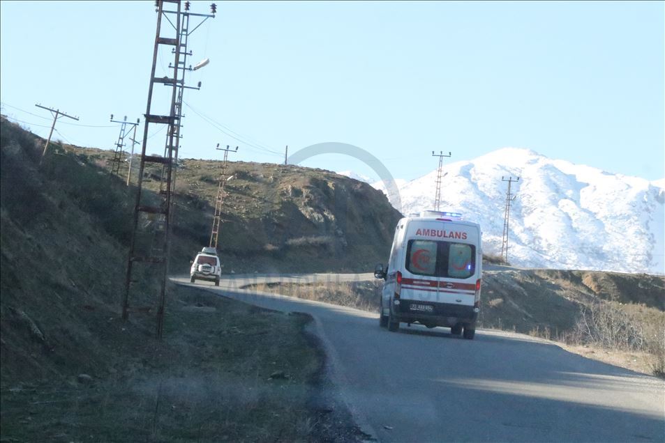 Batman'da 7 saat süren karla mücadelenin ardından hastaya ulaşıldı