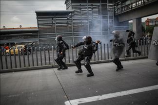 Los enfrentamientos marcan el regreso a las protestas en Colombia