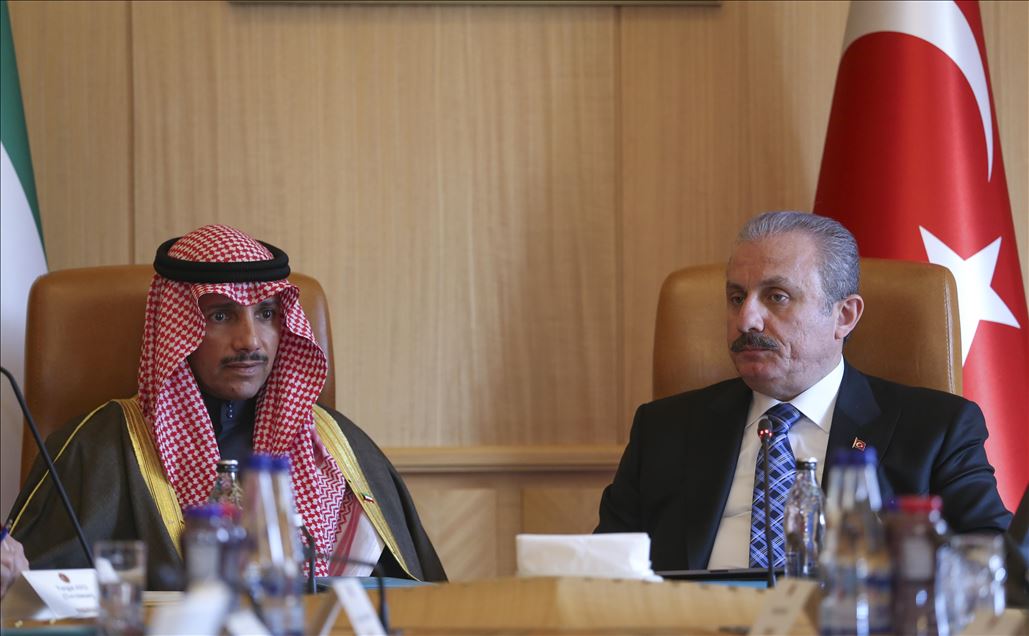 أنقرة.. شنطوب يستقبل رئيس مجلس الأمة الكويتي في مقر البرلمان