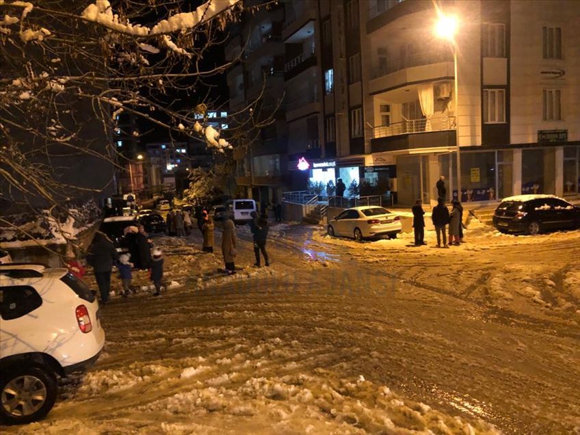 زلزال بقوة 6.8 درجات يضرب شرقي تركيا
