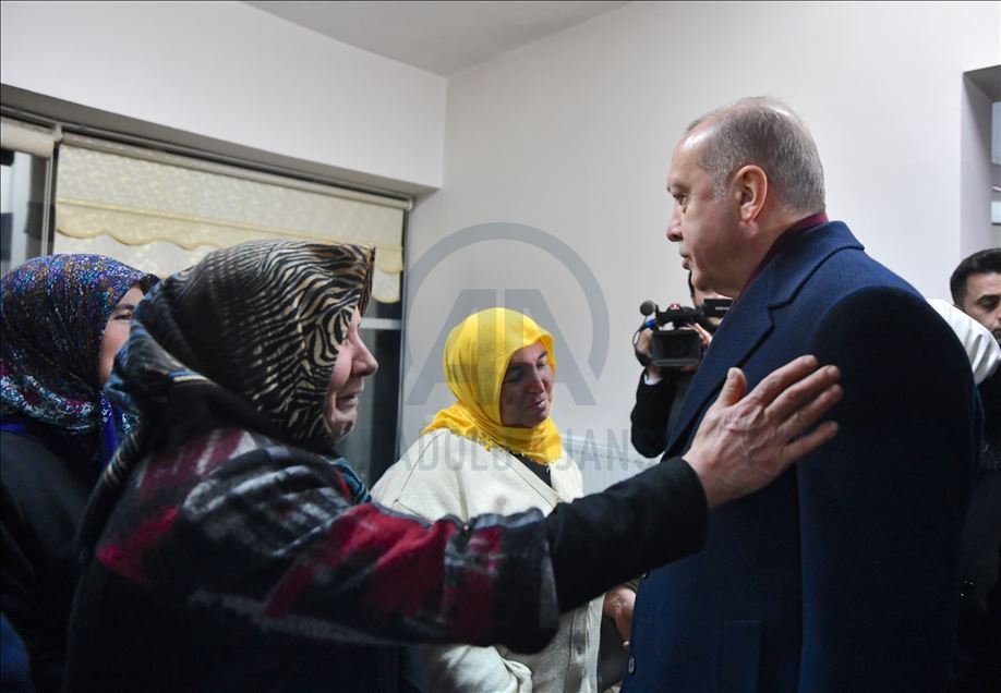 أردوغان: سنبني بيوتا ذات هياكل صلبة لمتضرري زلزال ألازيغ