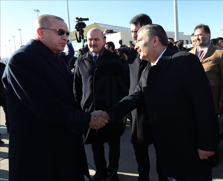 Cumhurbaşkanı Erdoğan incelemelerde bulunmak üzere Elazığ'a geldi
