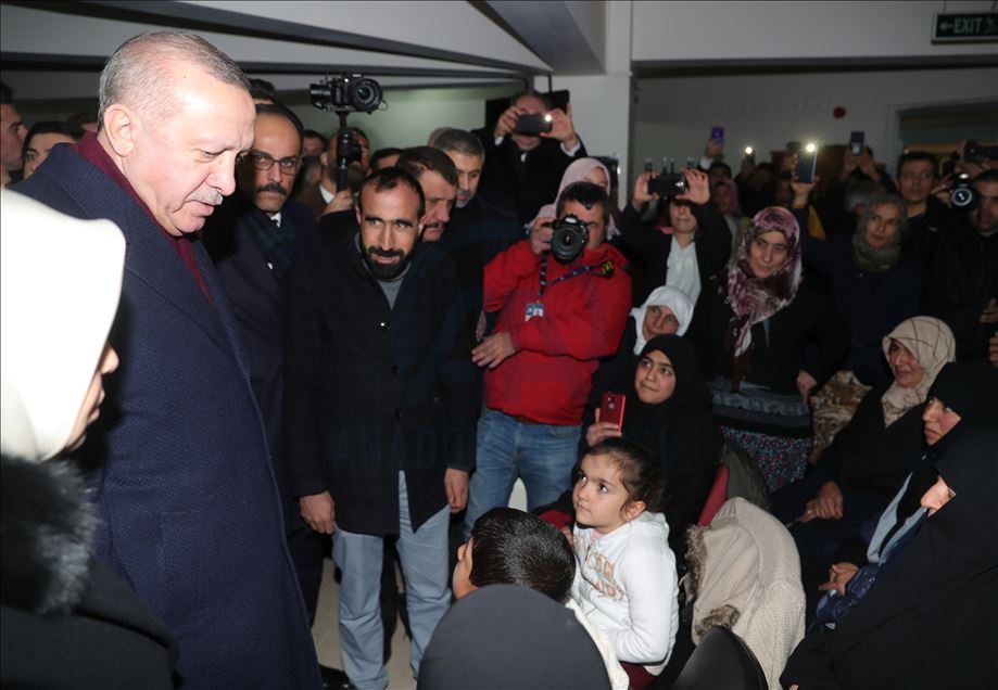 أردوغان: سنبني بيوتا ذات هياكل صلبة لمتضرري زلزال ألازيغ
