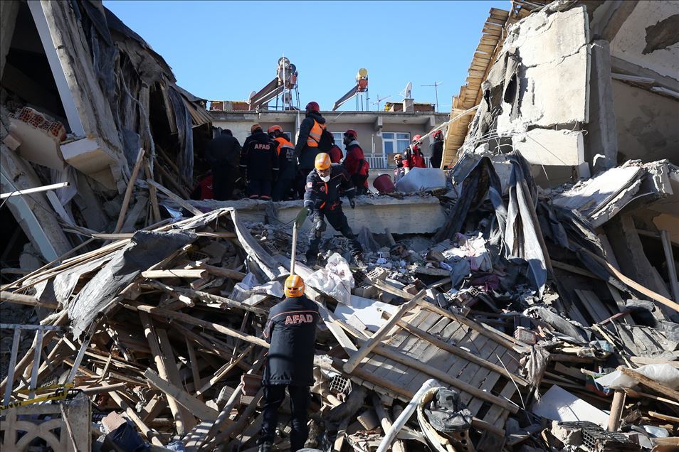 Tërmeti në Turqi, 22 të vdekur dhe mbi 1.000 të plagosur
