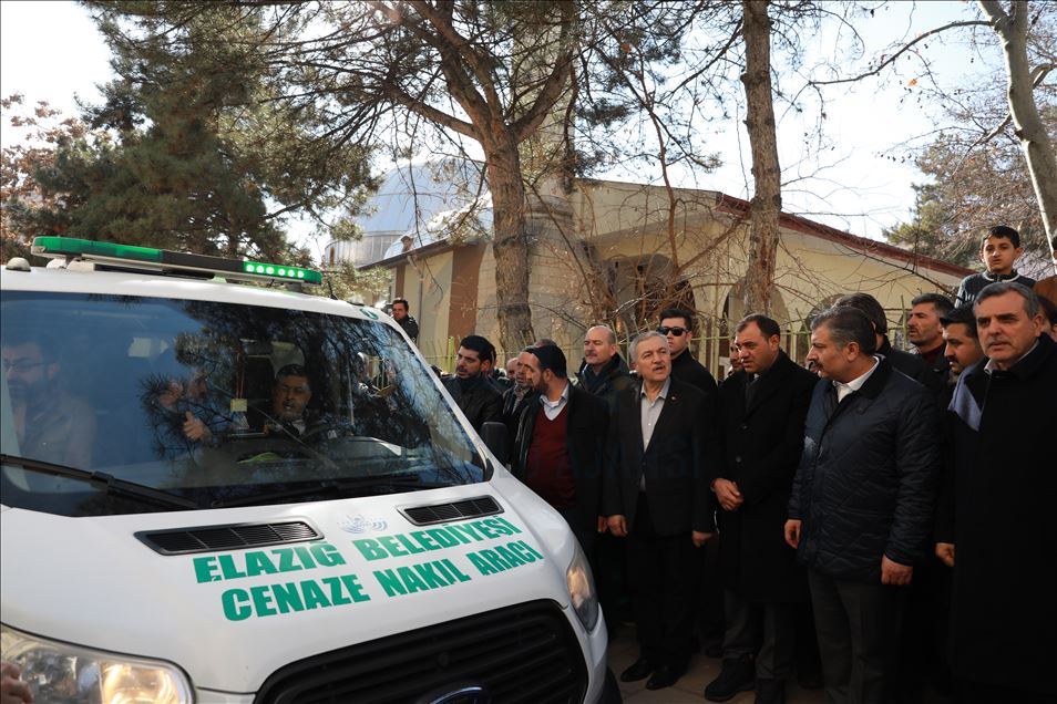 Elazığ depreminde hayatını kaybedenler son yolculuğuna uğurlandı