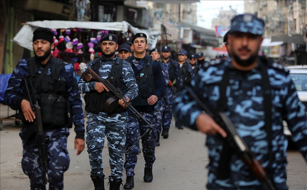 Gazze'de "Yüzyılın Anlaşması"na karşı askeri geçit düzenlendi
