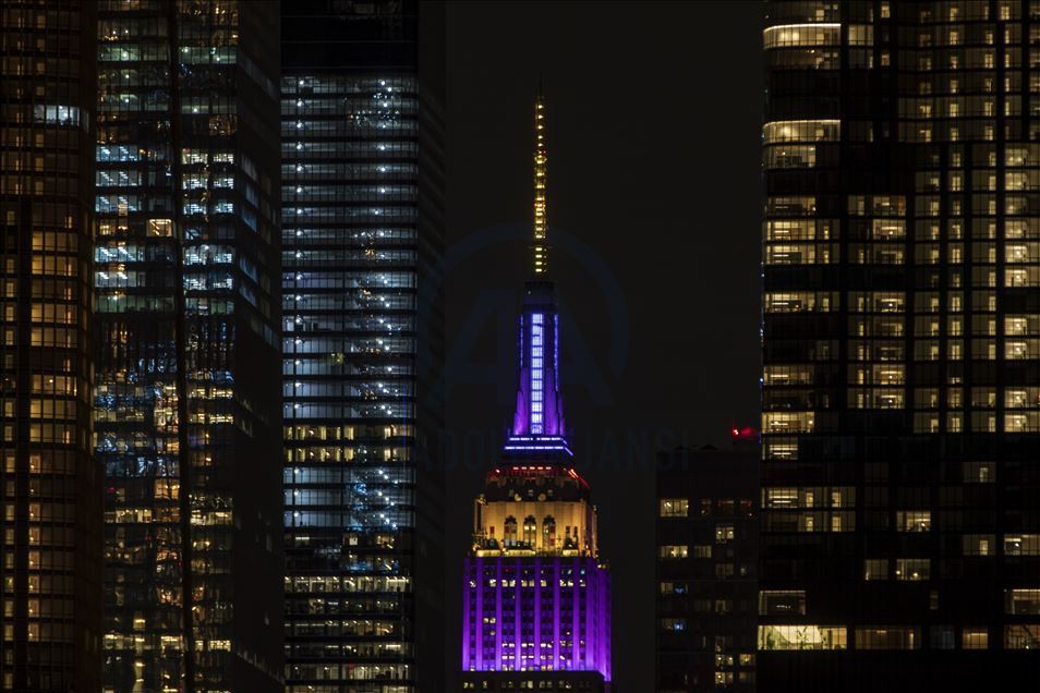 Empire State Binası Kobe Bryant anısına ışıklandırıldı