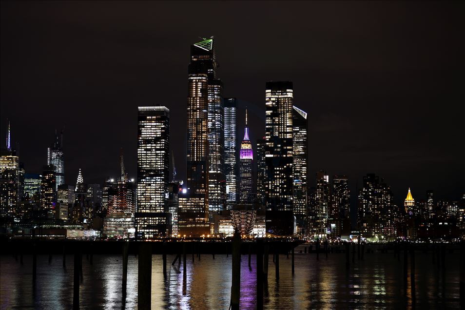 Empire State Binası Kobe Bryant anısına ışıklandırıldı