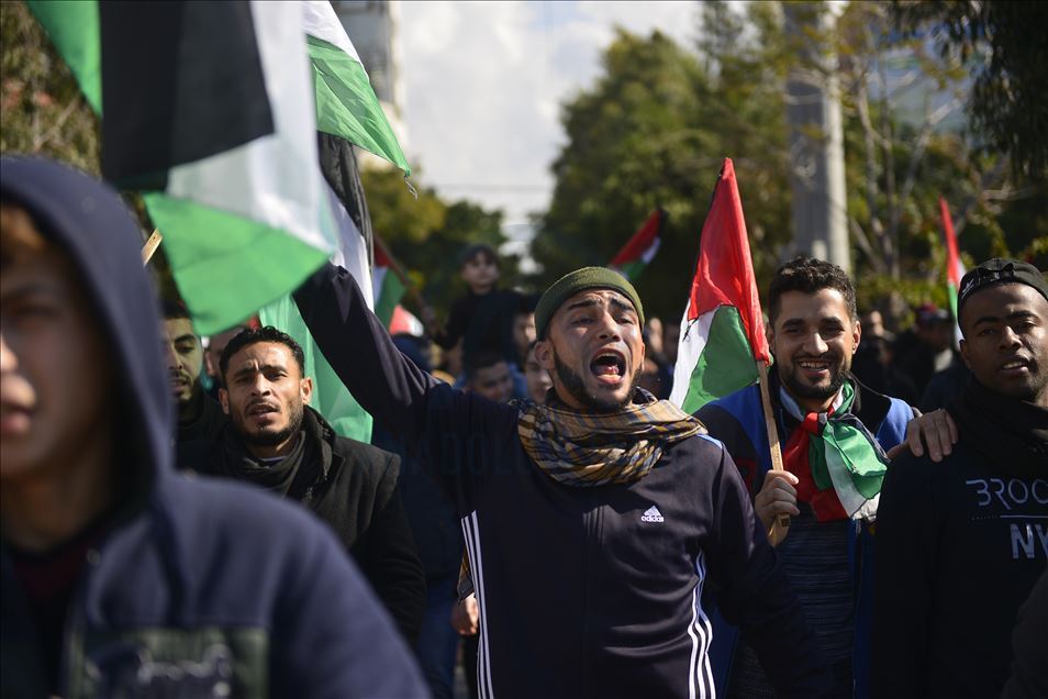 Gazzeliler ABD'nin sözde barış planını protesto etti