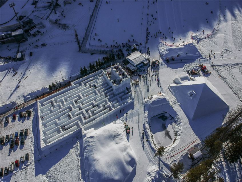 Polonia crea el laberinto de nieve más grande del mundo