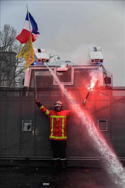 Firemen protest in Paris, on January 28th 2020.