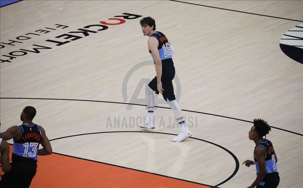 Cedi Osman: "Ülkemize daha iyi nasıl layık olabilirim onun peşindeyim"