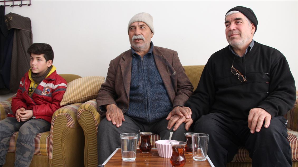 Suriyeliler depremzedeler için seferber oldu
