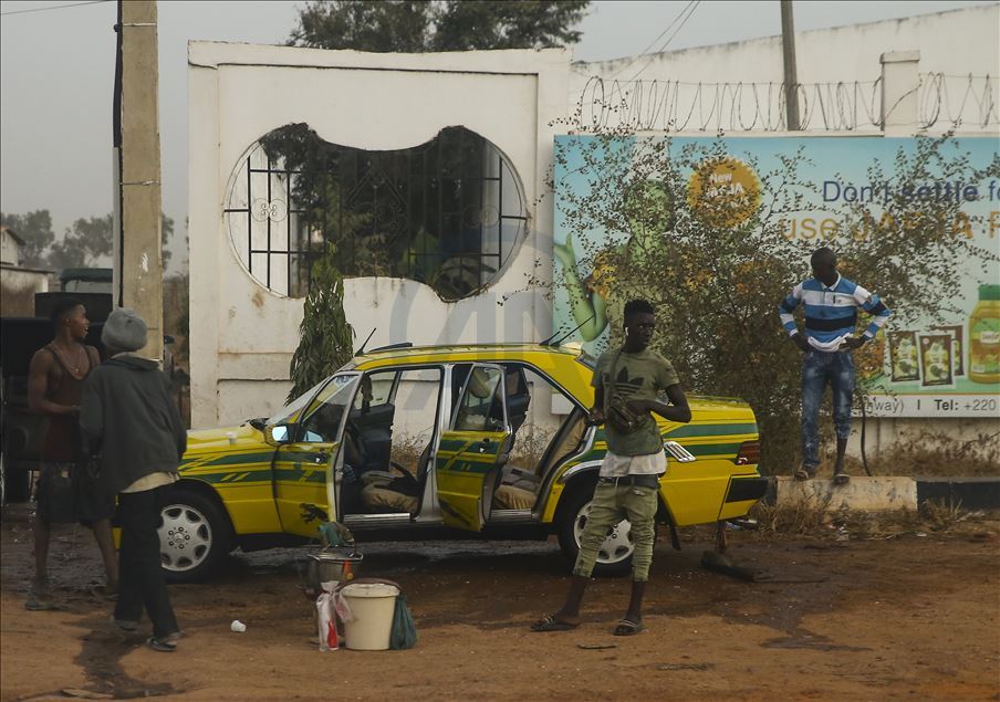 Gambiya'nın başkenti Banjul'da günlük yaşam