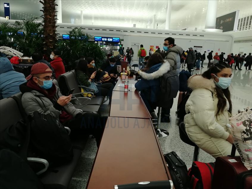 Yeni tip koronavirüs salgınının yaşandığı Çin'in Vuhan kentindeki Türk vatandaşları
