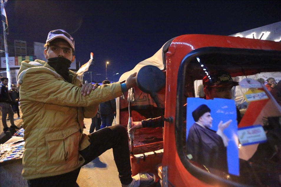 العراق.. الصدر يندد بفشل السياسيين ويدعو للاعتصام
