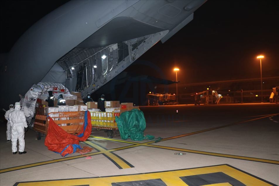 Çin'deki Türk vatandaşlarını getirecek askeri uçak Vuhan'da