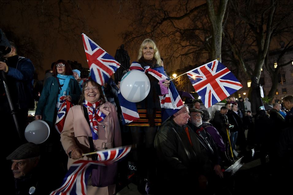 Britania largohet nga BE-ja pas 47 vitesh anëtarësim